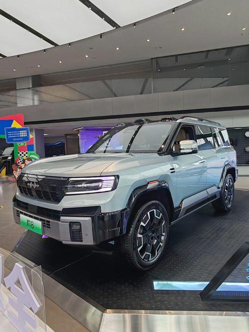 佛山205比亚迪方程豹硬派越野的爆款，英菲尼迪35周年与你共成长